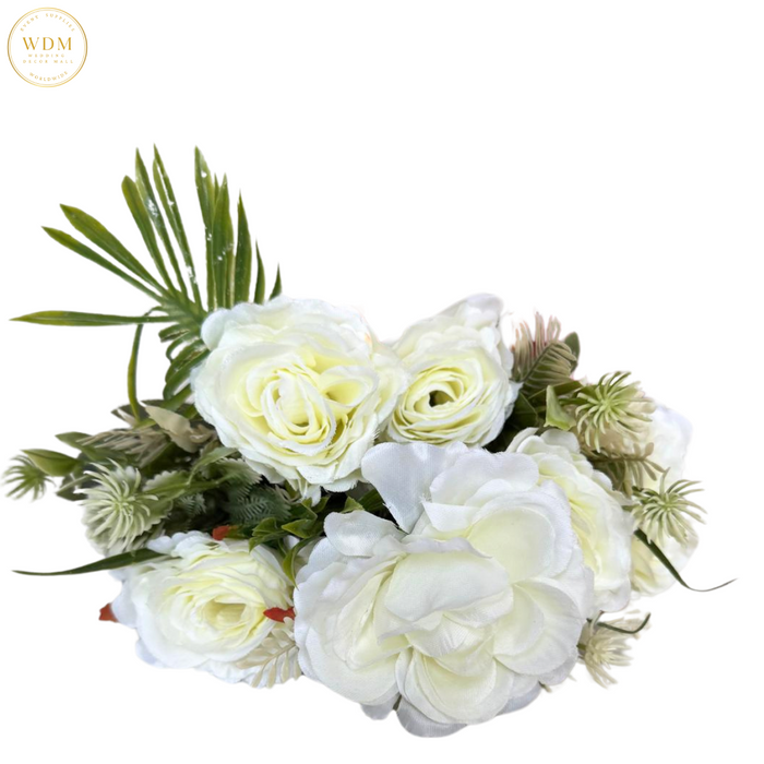 6 Rose Bunch with 3 Heavy Fillers