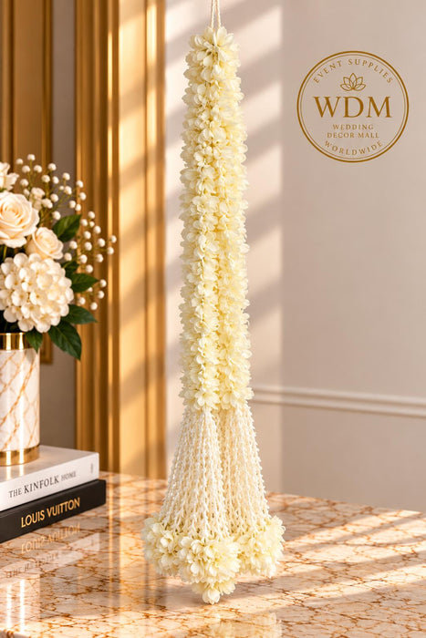 Garland with White Tassels - (Set of 5)